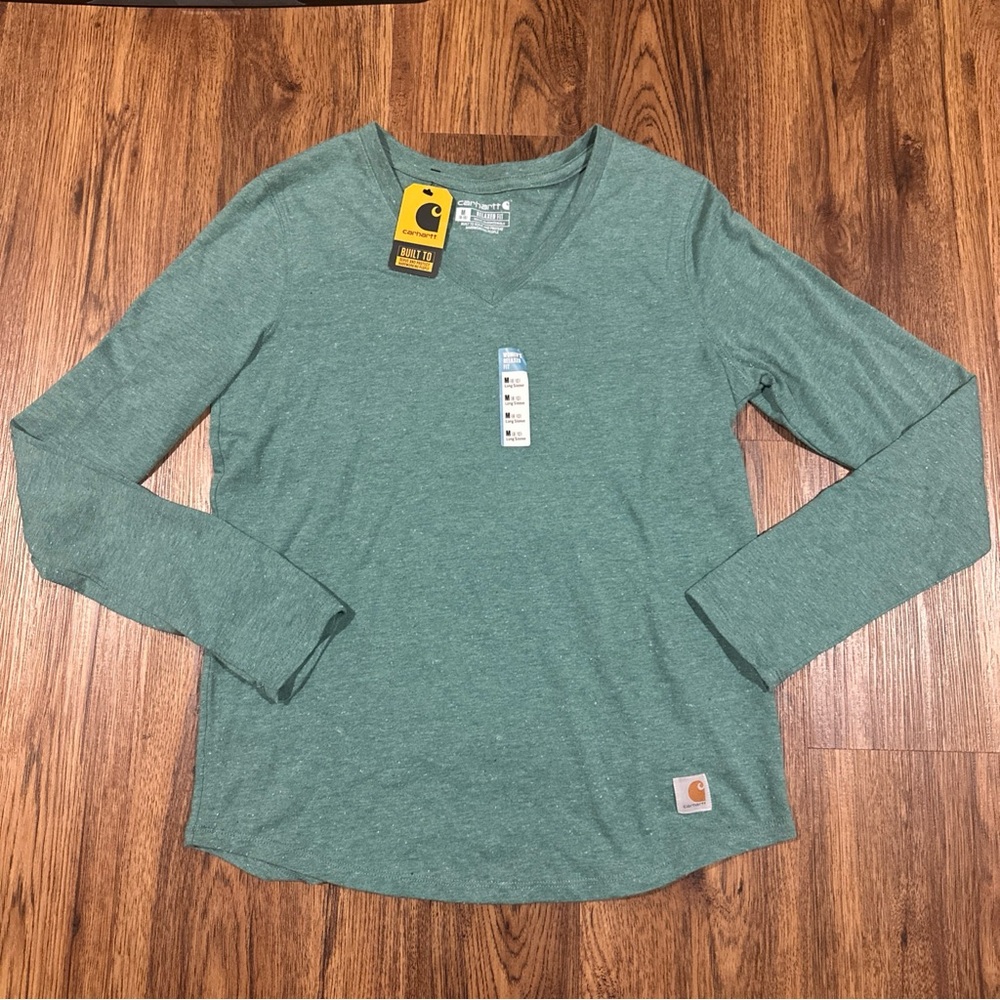 Carhartt NWT Relaxed Fit Women’s Long Sleeve V-Neck Size Medium Green